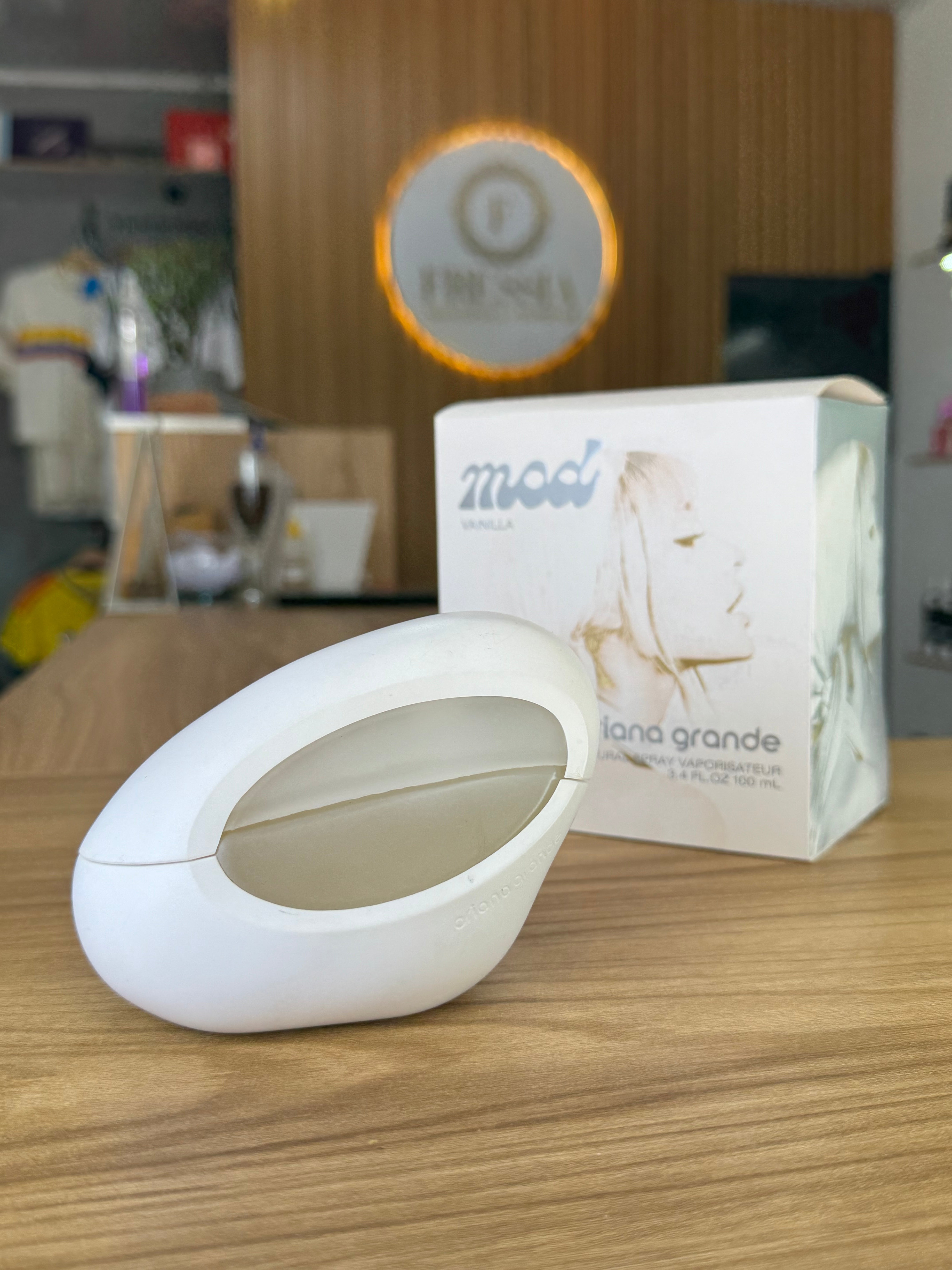 Mod Vainilla by Ariana Grande EDP 100ml