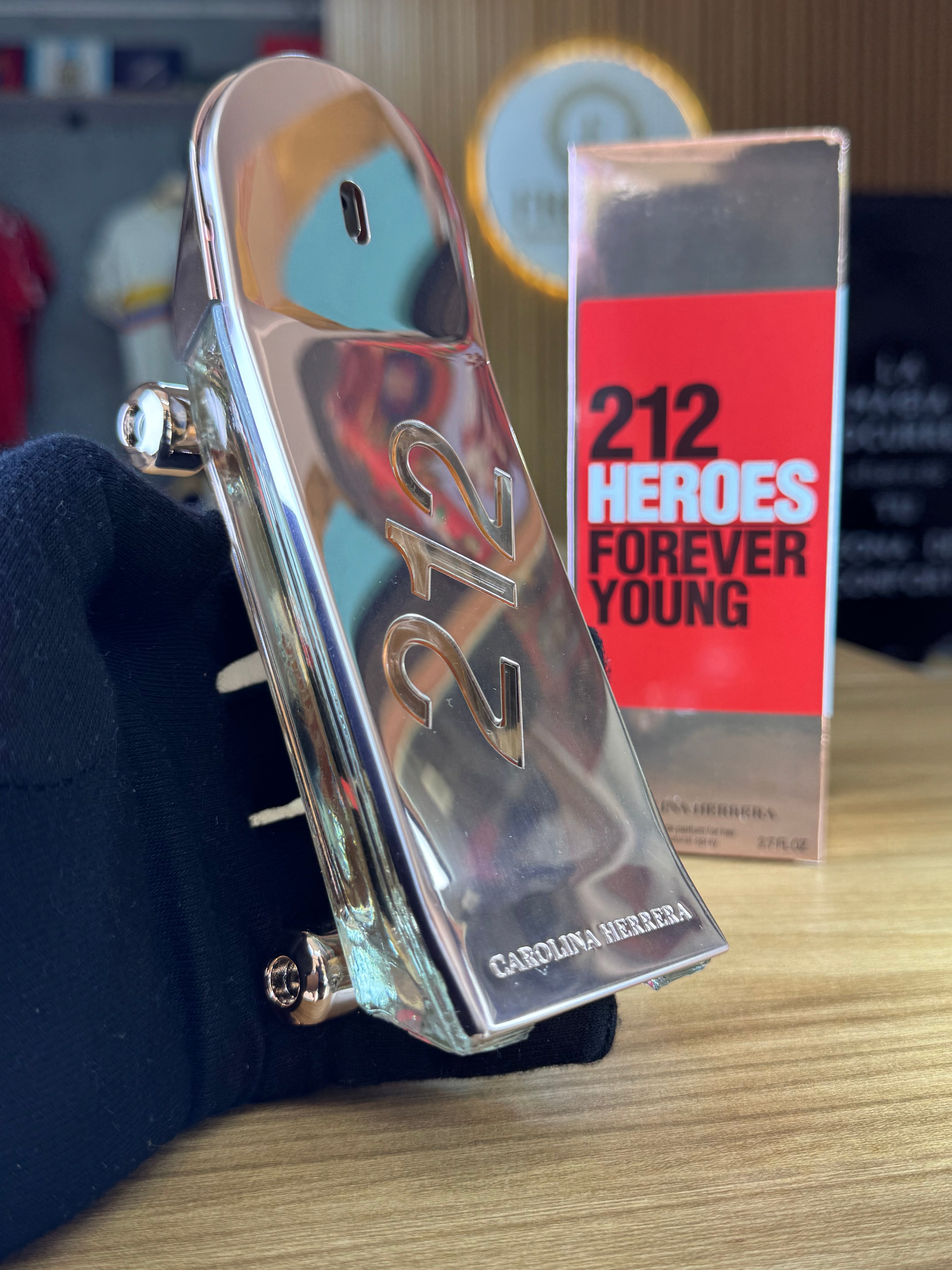 212 Heroes Woman by Carolina Herrera 100ml