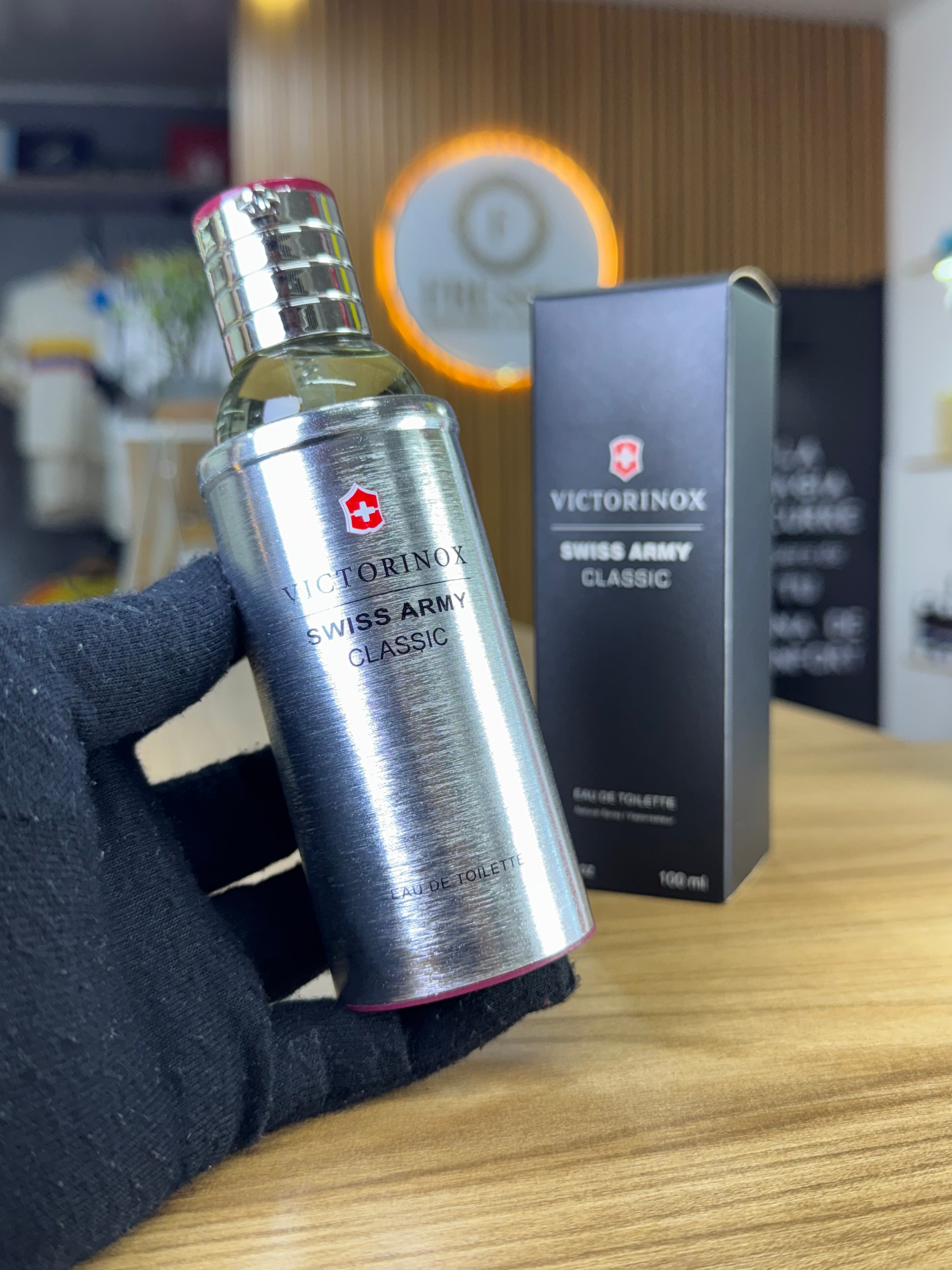 Victorinox by Swiss Army 100ml